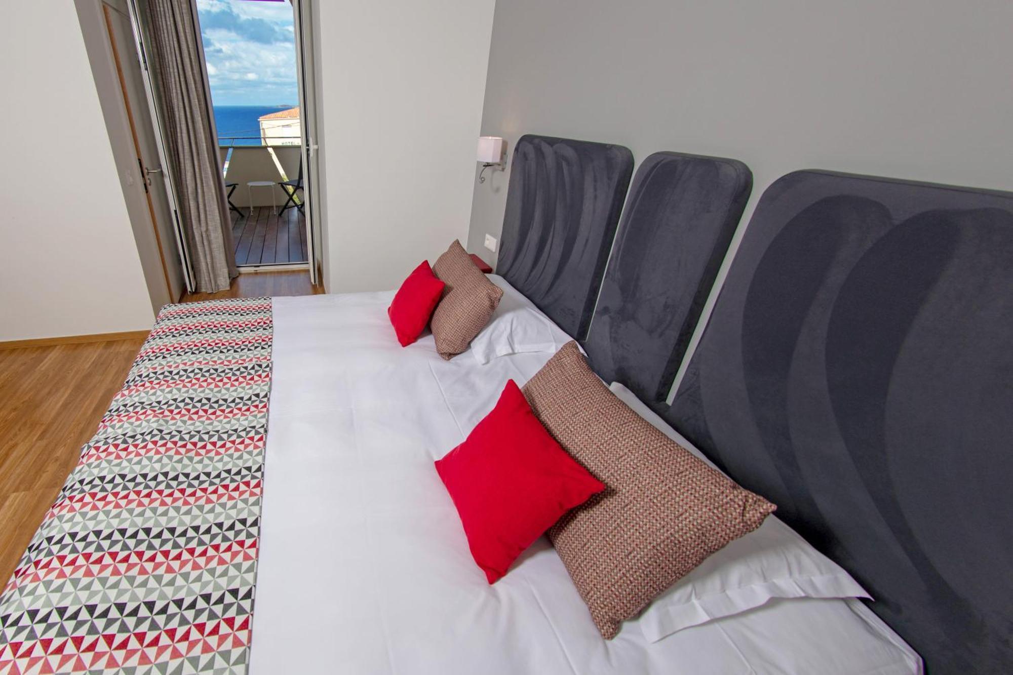 Hotel Mediterranee 卡尔维 外观 照片