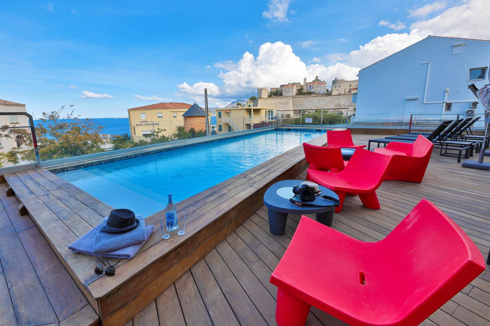 Hotel Mediterranee 卡尔维 外观 照片